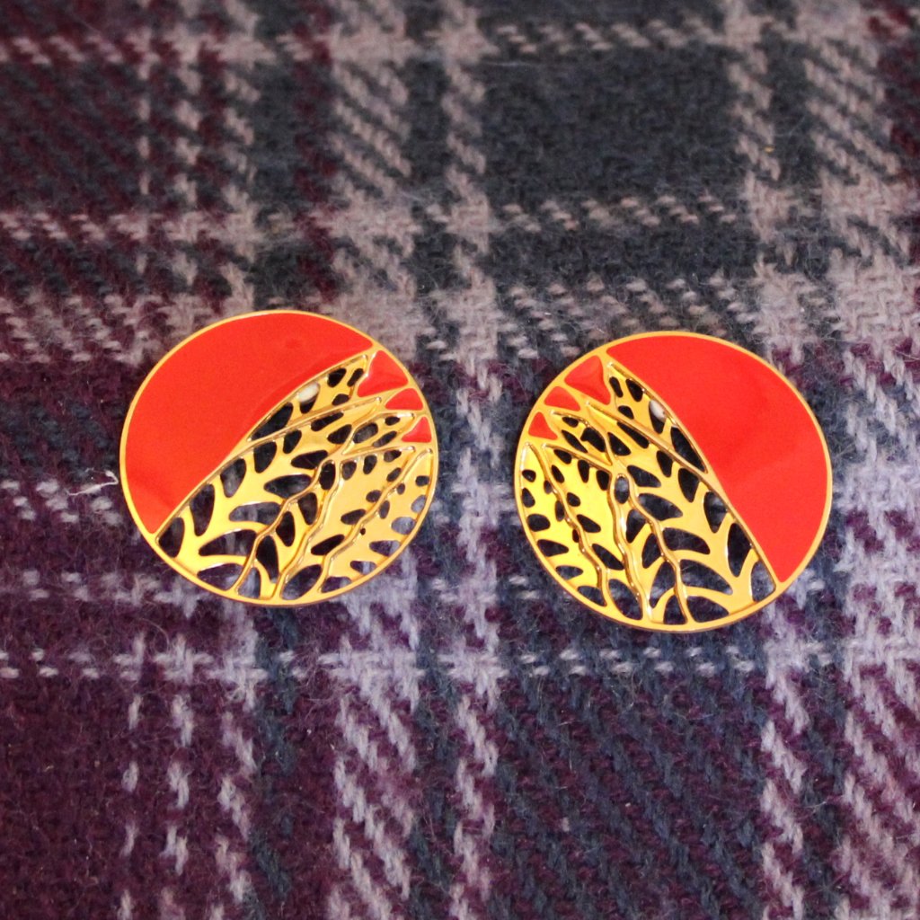 Vintage Berebi Red Enamel Gold Tone Leaf Silhouette Pierced Earrings 15$